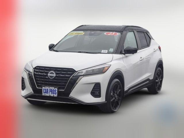 2023 Nissan Kicks SR