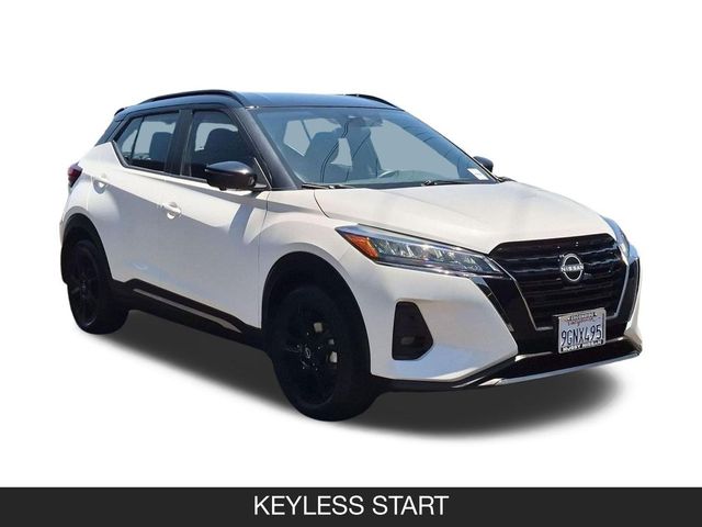 2023 Nissan Kicks SR