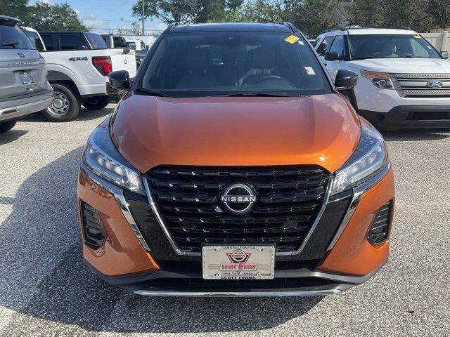 2023 Nissan Kicks SR