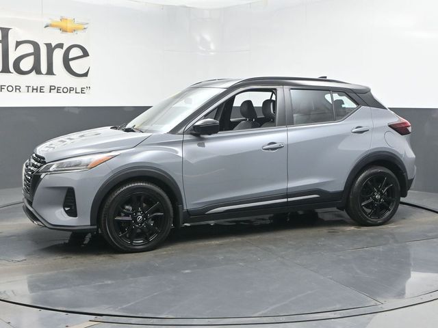 2023 Nissan Kicks SR
