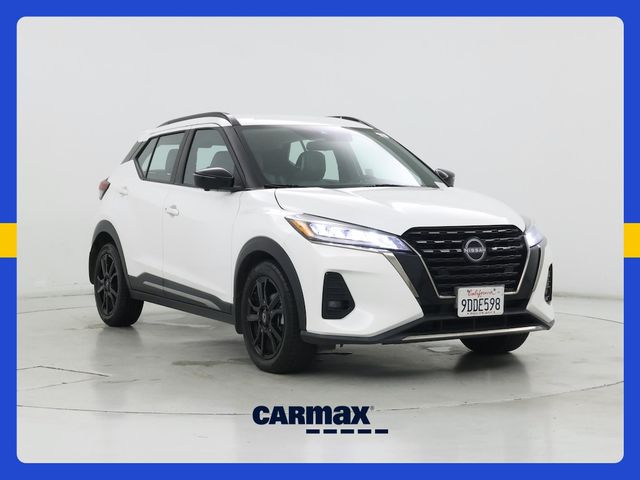 2023 Nissan Kicks SR