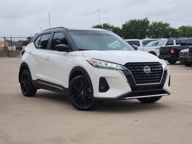 2023 Nissan Kicks SR