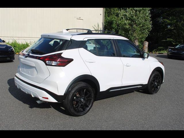 2023 Nissan Kicks SR