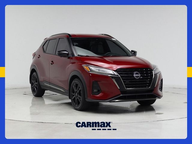 2023 Nissan Kicks SR