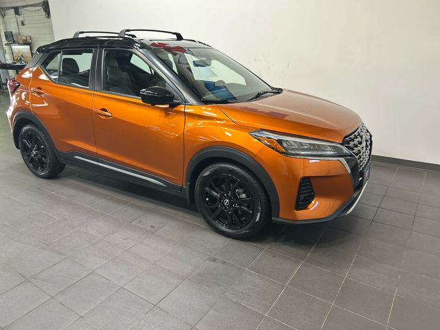 2023 Nissan Kicks SR