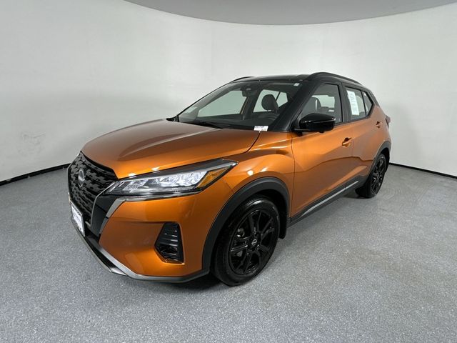 2023 Nissan Kicks SR