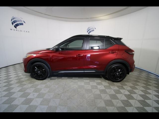 2023 Nissan Kicks SR
