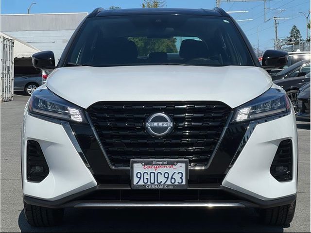 2023 Nissan Kicks SR
