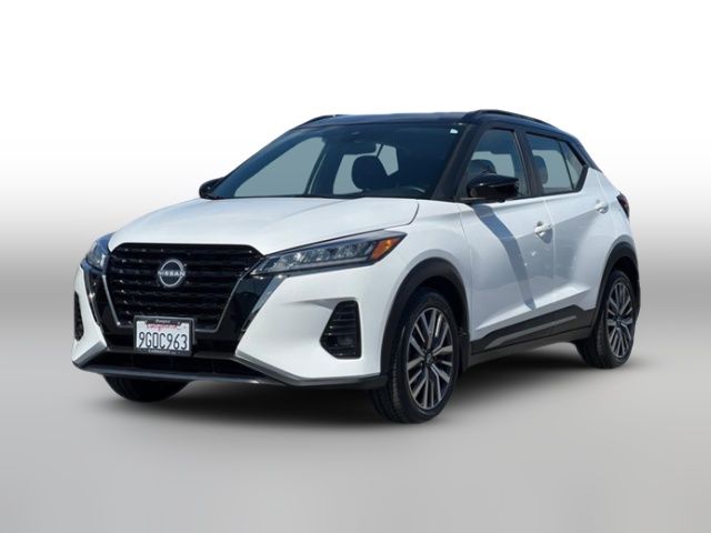2023 Nissan Kicks SR