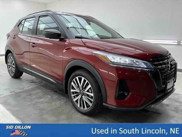 2023 Nissan Kicks SR