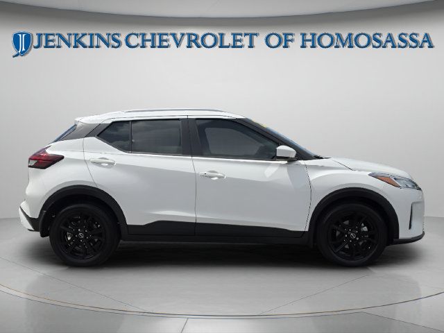 2023 Nissan Kicks SV