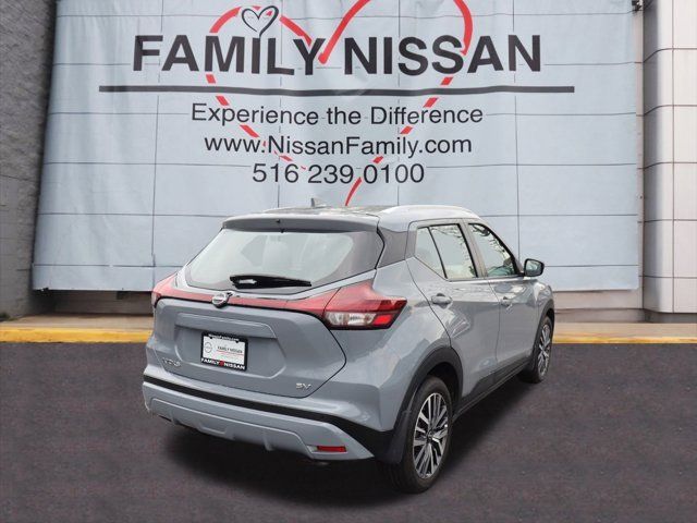 2023 Nissan Kicks SV