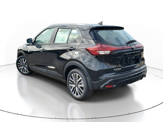 2023 Nissan Kicks SV