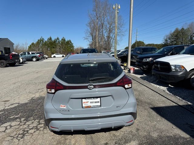 2023 Nissan Kicks SV