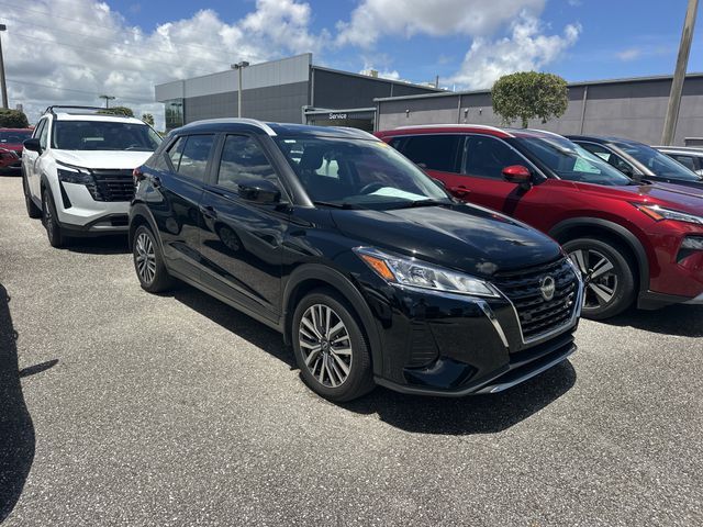2023 Nissan Kicks SV