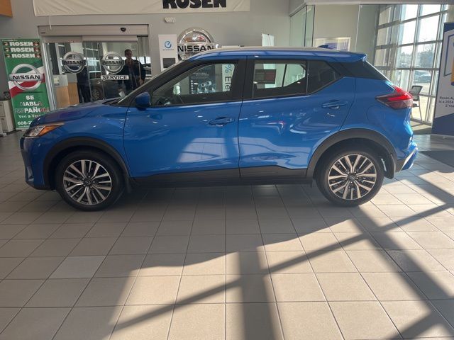 2023 Nissan Kicks SV