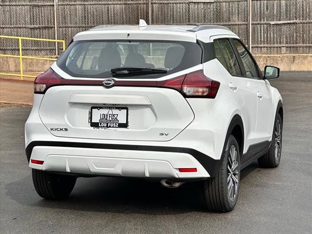 2023 Nissan Kicks SV