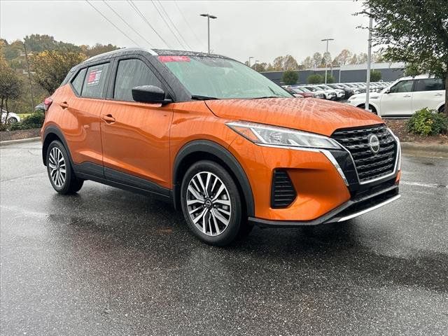 2023 Nissan Kicks SV