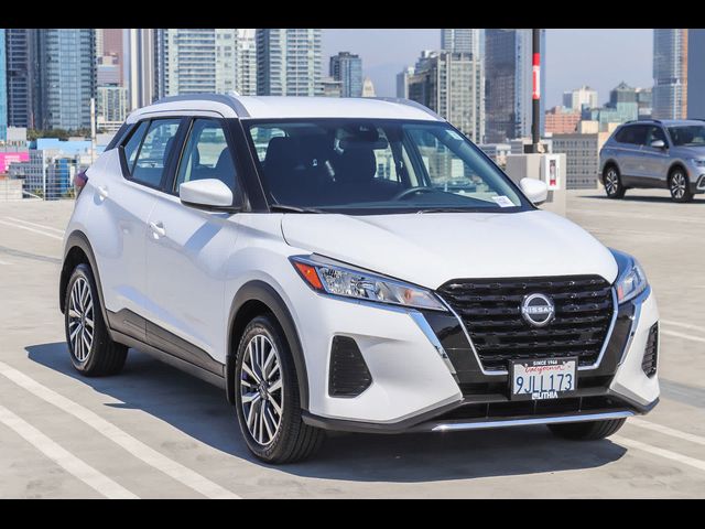 2023 Nissan Kicks SV