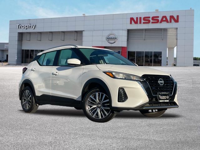 2023 Nissan Kicks SV