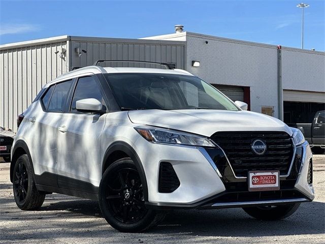 2023 Nissan Kicks SV