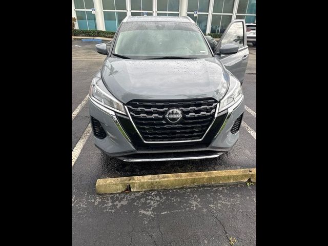 2023 Nissan Kicks SV