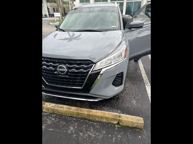 2023 Nissan Kicks SV