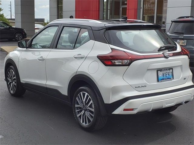 2023 Nissan Kicks SV