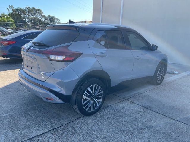 2023 Nissan Kicks SV