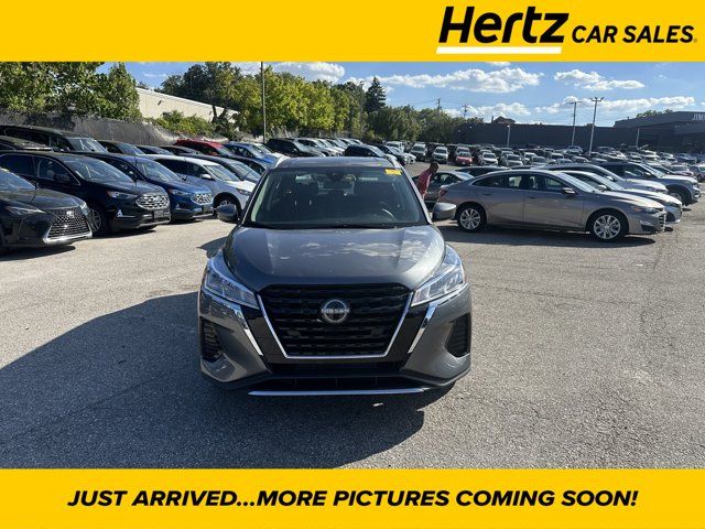 2023 Nissan Kicks SV