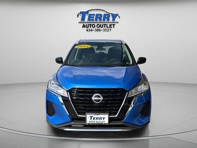 2023 Nissan Kicks SV
