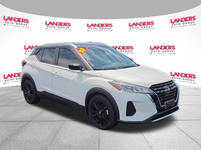 2023 Nissan Kicks SV