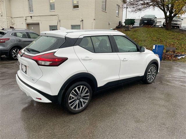 2023 Nissan Kicks SV