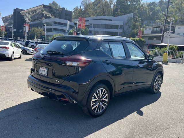 2023 Nissan Kicks SV