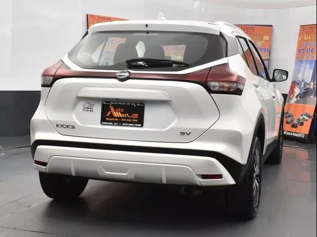 2023 Nissan Kicks SV