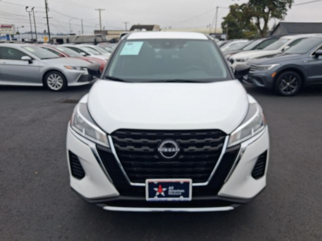 2023 Nissan Kicks S