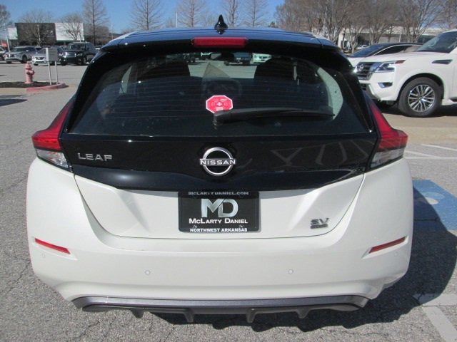 Vehicle image 5 of 16