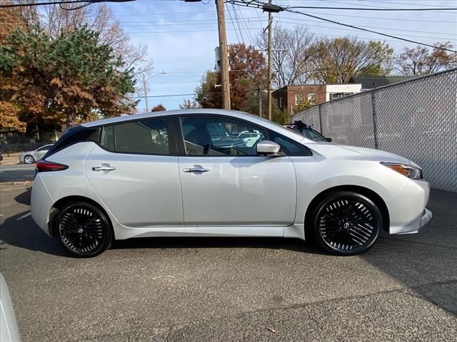 2023 Nissan Leaf SV Plus