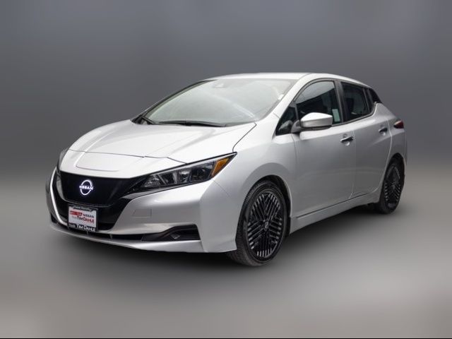 2023 Nissan Leaf S