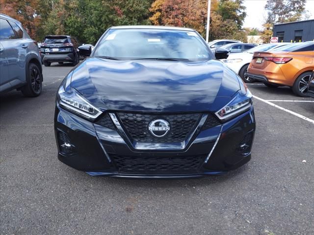 2023 Nissan Maxima SR