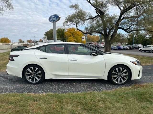 2023 Nissan Maxima Platinum