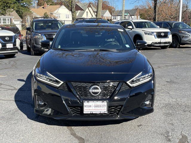 2023 Nissan Maxima SR