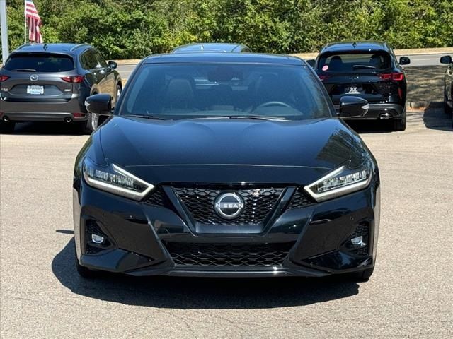 2023 Nissan Maxima SR