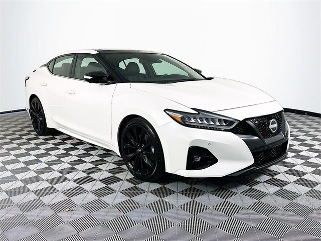 2023 Nissan Maxima SR