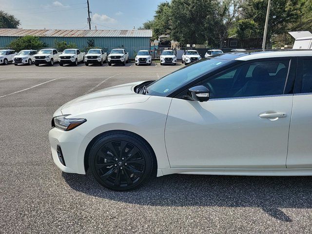 2023 Nissan Maxima SR