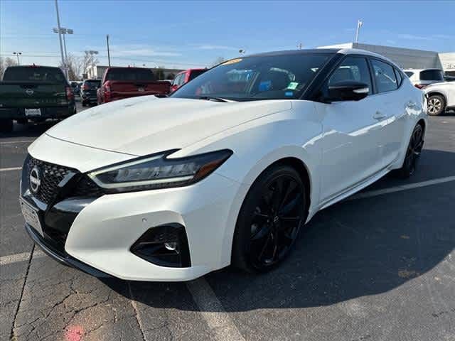 2023 Nissan Maxima SR