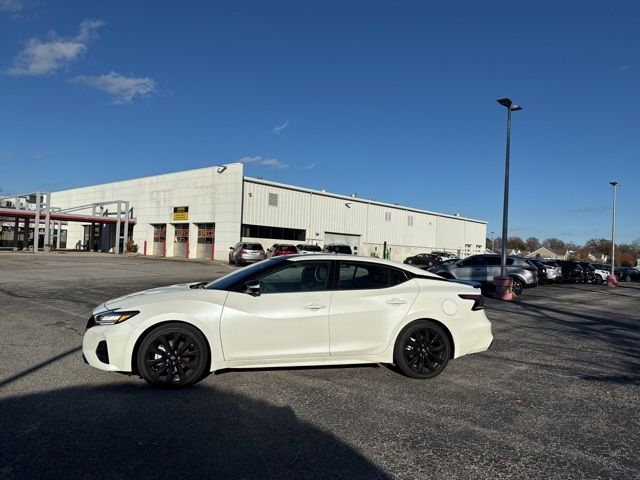 2023 Nissan Maxima SR