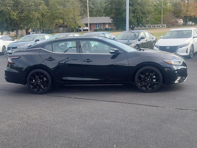 2023 Nissan Maxima SR