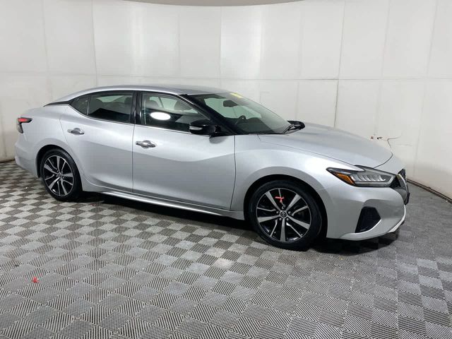 2023 Nissan Maxima SV