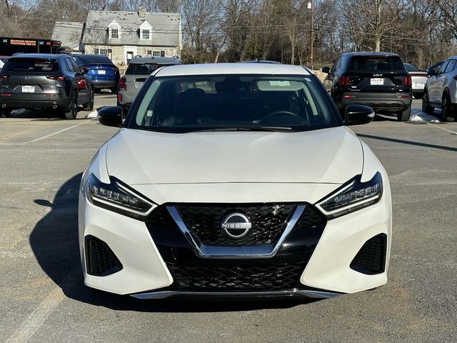 2023 Nissan Maxima SV